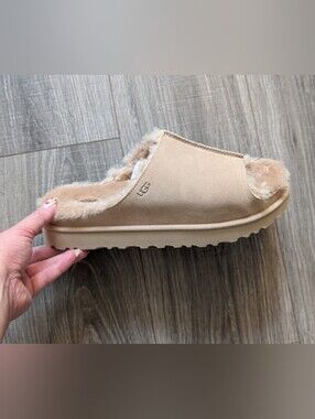 UGG Greenport Shearling Slide Slippers Size 12 - NEW IN BOX